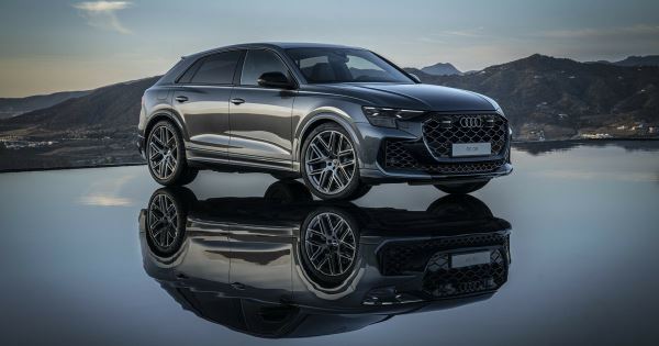 Самый мощный кроссовер Audi показали на видео