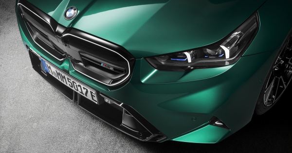 Бодипозитив: новую BMW M5 ругают за лишний вес