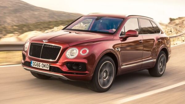 В России отзовут почти 500 роскошных кроссоверов Bentley. Что произошло